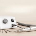 Piękno i precyzja manicure w domu: frezarka od AlmaMed.pl – inwestycja w zdrowie i styl